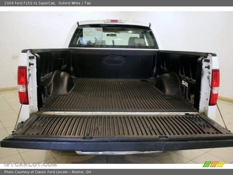 Oxford White / Tan 2004 Ford F150 XL SuperCab