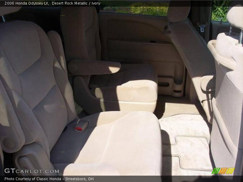 Desert Rock Metallic / Ivory 2006 Honda Odyssey LX