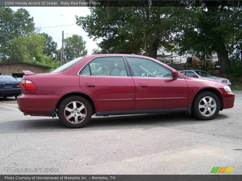 Ruby Red Pearl / Ivory 2000 Honda Accord SE Sedan