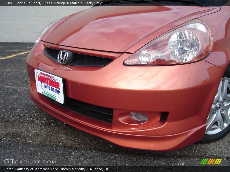 Blaze Orange Metallic / Black/Grey 2008 Honda Fit Sport