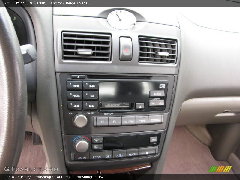Sandrock Beige / Sage 2001 Infiniti I 30 Sedan