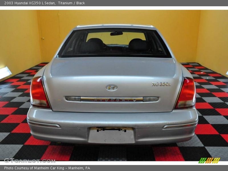 Titanium / Black 2003 Hyundai XG350 L Sedan