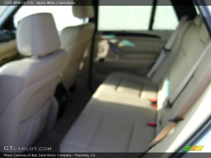 Alpine White / Sand Beige 2005 BMW X5 3.0i