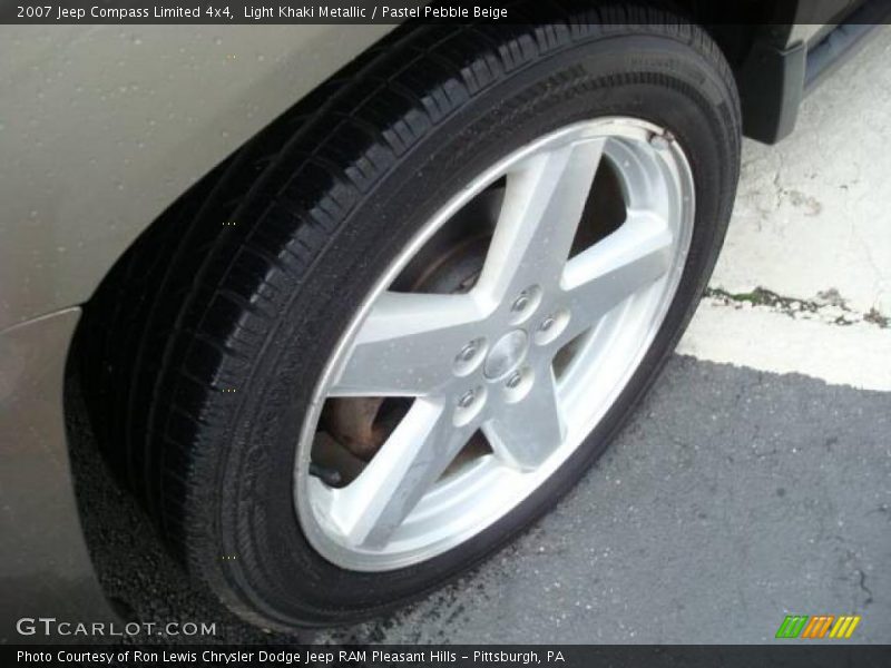 Light Khaki Metallic / Pastel Pebble Beige 2007 Jeep Compass Limited 4x4
