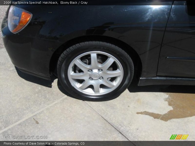 Ebony Black / Gray 2006 Kia Spectra Spectra5 Hatchback