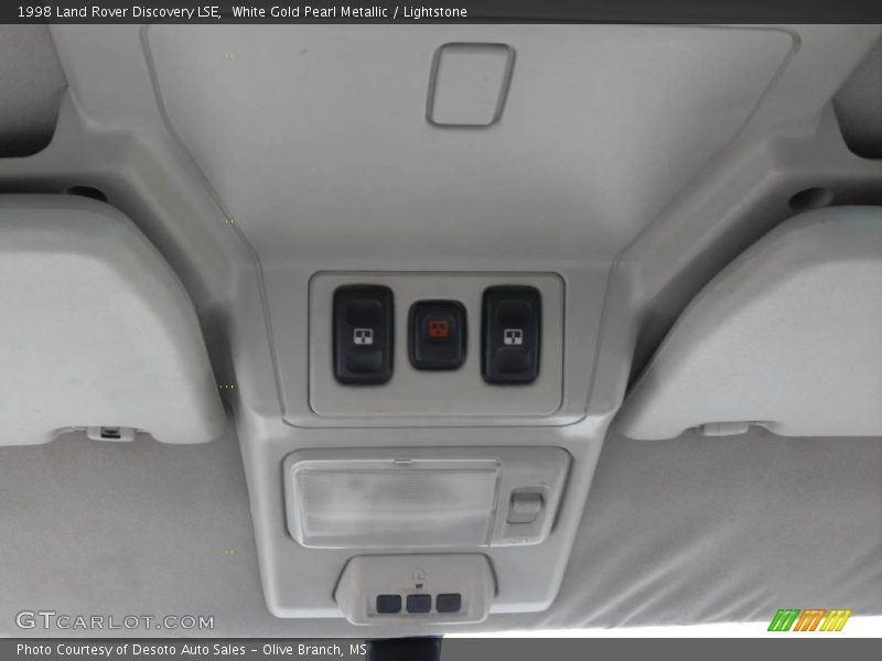 White Gold Pearl Metallic / Lightstone 1998 Land Rover Discovery LSE