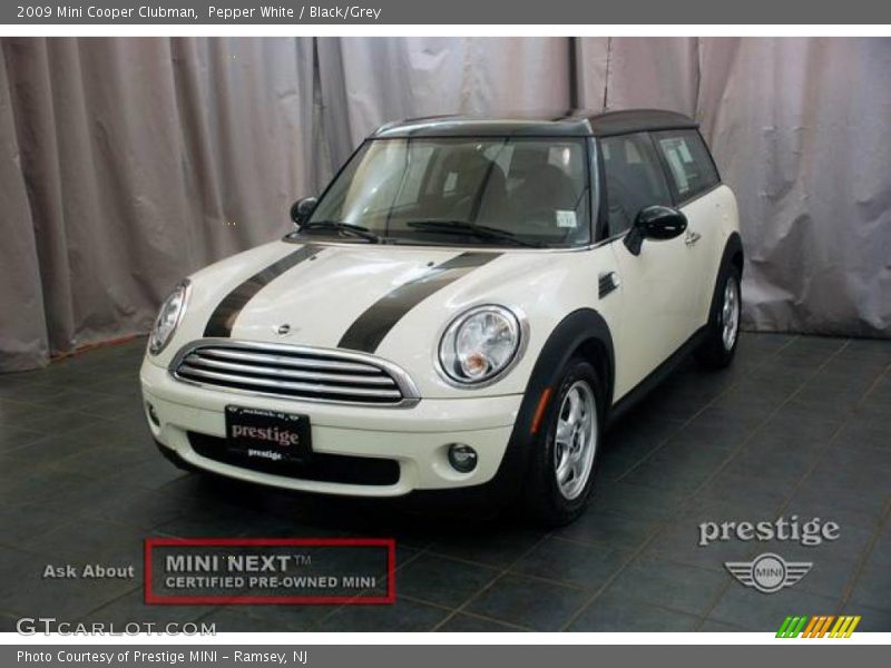 Pepper White / Black/Grey 2009 Mini Cooper Clubman