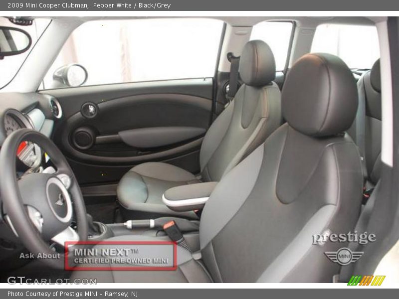 Pepper White / Black/Grey 2009 Mini Cooper Clubman