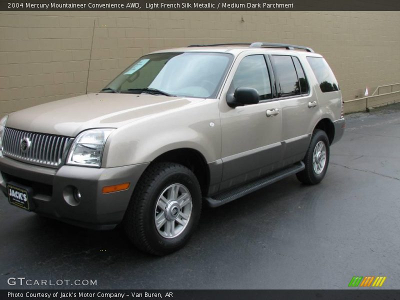 Light French Silk Metallic / Medium Dark Parchment 2004 Mercury Mountaineer Convenience AWD