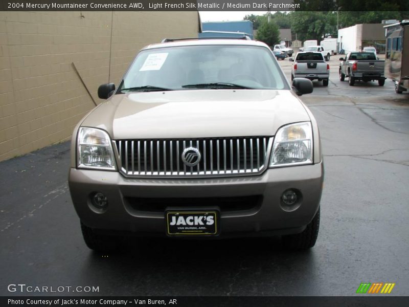 Light French Silk Metallic / Medium Dark Parchment 2004 Mercury Mountaineer Convenience AWD