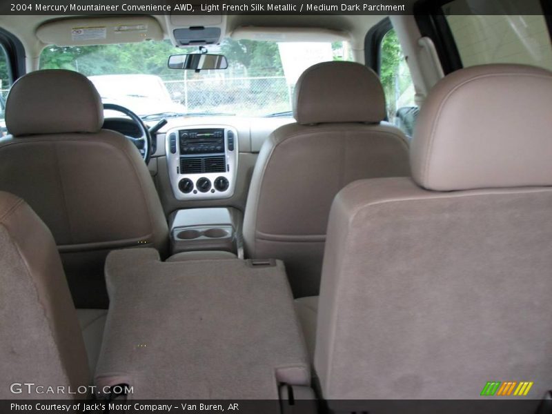 Light French Silk Metallic / Medium Dark Parchment 2004 Mercury Mountaineer Convenience AWD