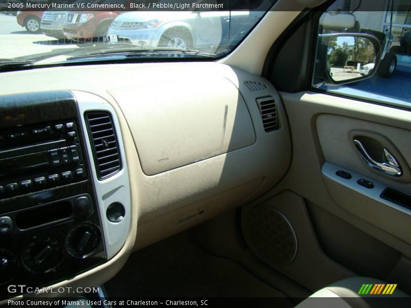 Black / Pebble/Light Parchment 2005 Mercury Mariner V6 Convenience