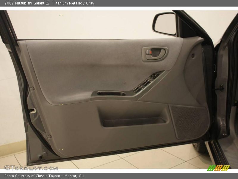 Titanium Metallic / Gray 2002 Mitsubishi Galant ES