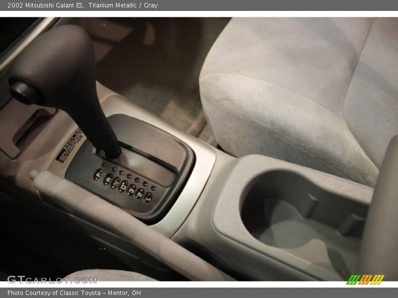 Titanium Metallic / Gray 2002 Mitsubishi Galant ES