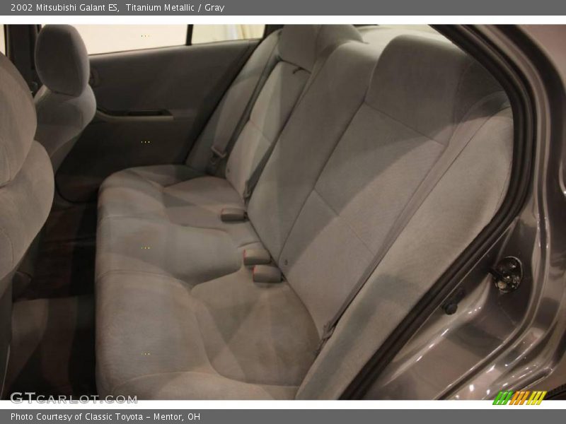Titanium Metallic / Gray 2002 Mitsubishi Galant ES