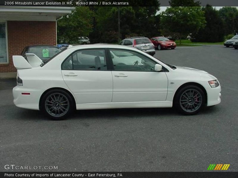 Wicked White / Black Alcantara 2006 Mitsubishi Lancer Evolution IX MR