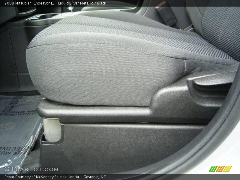 Liquid Silver Metallic / Black 2008 Mitsubishi Endeavor LS