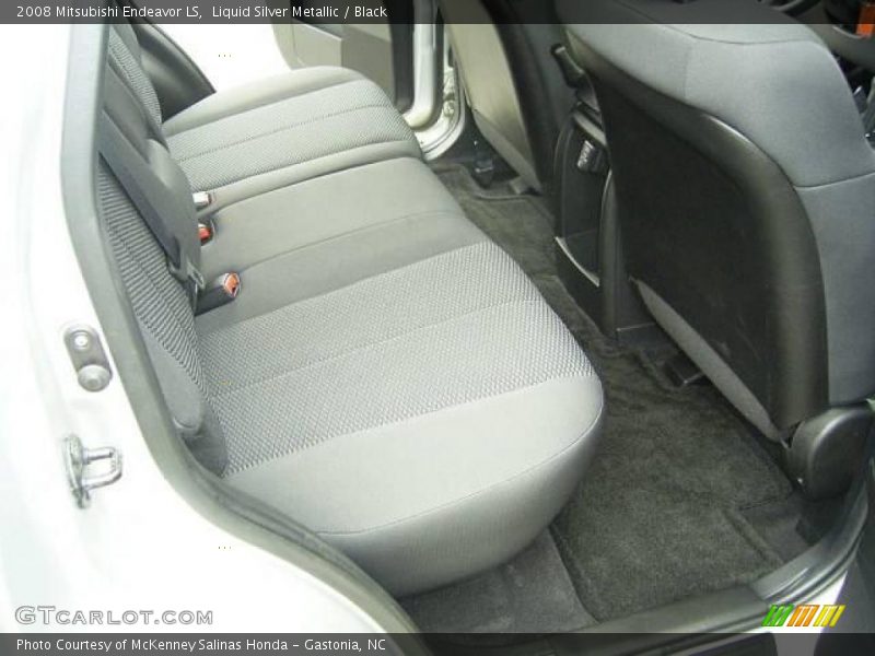 Liquid Silver Metallic / Black 2008 Mitsubishi Endeavor LS