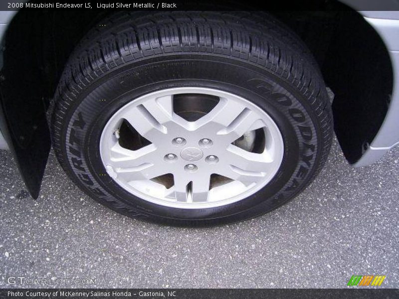 Liquid Silver Metallic / Black 2008 Mitsubishi Endeavor LS