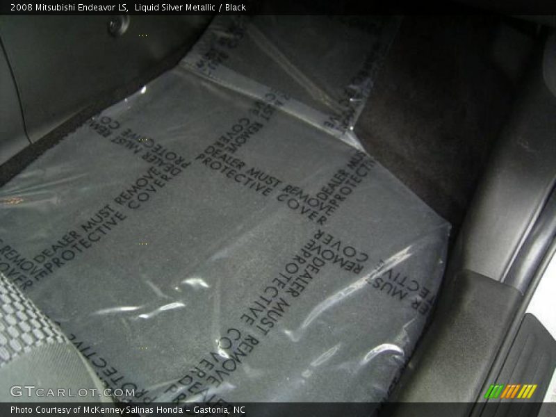 Liquid Silver Metallic / Black 2008 Mitsubishi Endeavor LS