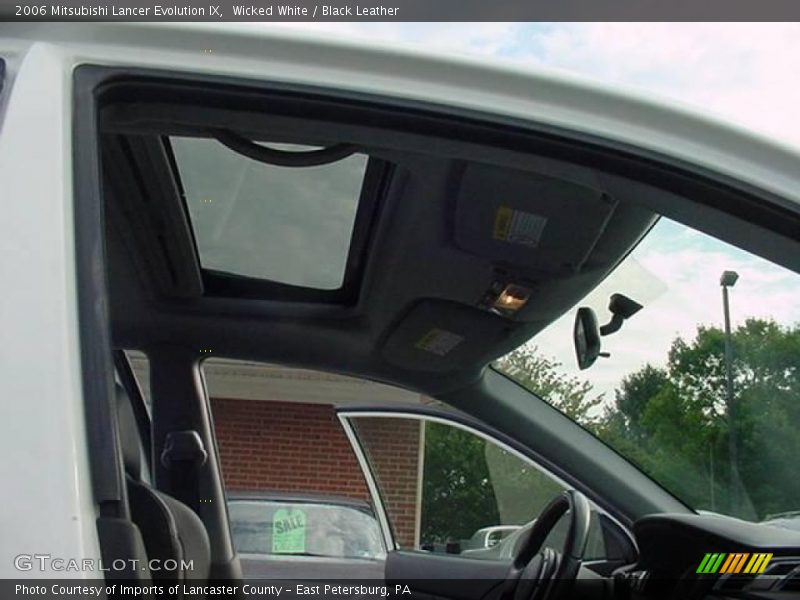 Sunroof of 2006 Lancer Evolution IX