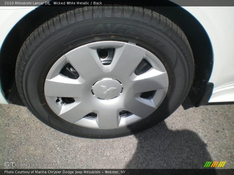 Wicked White Metallic / Black 2010 Mitsubishi Lancer DE
