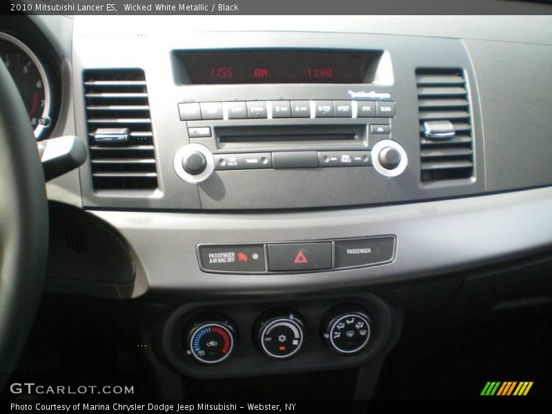 Wicked White Metallic / Black 2010 Mitsubishi Lancer ES