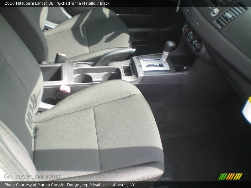 Wicked White Metallic / Black 2010 Mitsubishi Lancer DE