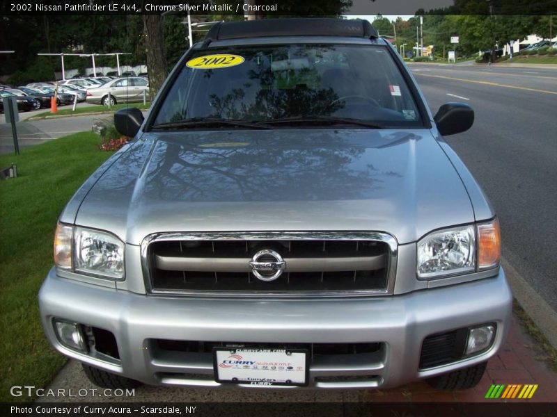 Chrome Silver Metallic / Charcoal 2002 Nissan Pathfinder LE 4x4