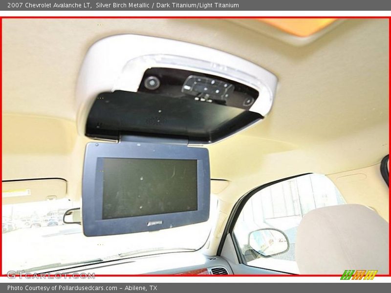 Silver Birch Metallic / Dark Titanium/Light Titanium 2007 Chevrolet Avalanche LT