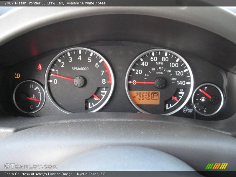 Avalanche White / Steel 2007 Nissan Frontier LE Crew Cab