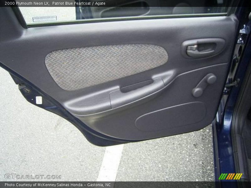 Patriot Blue Pearlcoat / Agate 2000 Plymouth Neon LX