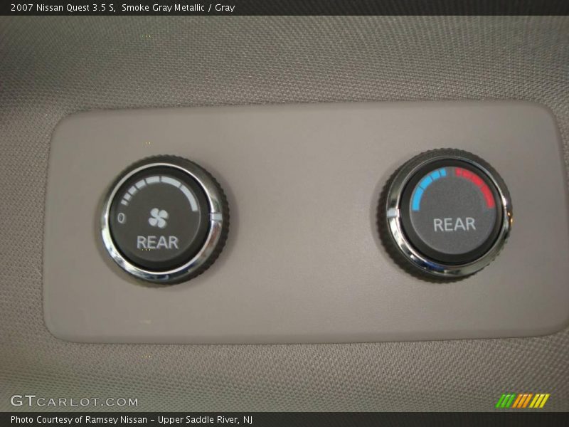 Smoke Gray Metallic / Gray 2007 Nissan Quest 3.5 S
