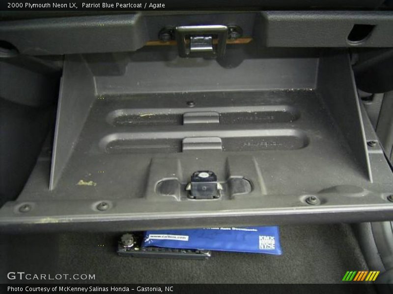 Patriot Blue Pearlcoat / Agate 2000 Plymouth Neon LX