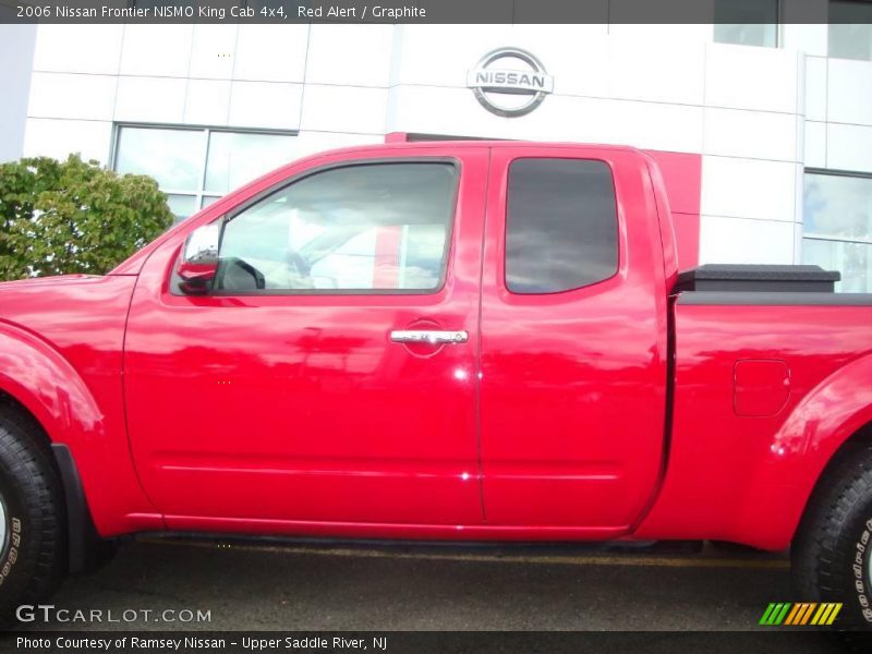 Red Alert / Graphite 2006 Nissan Frontier NISMO King Cab 4x4