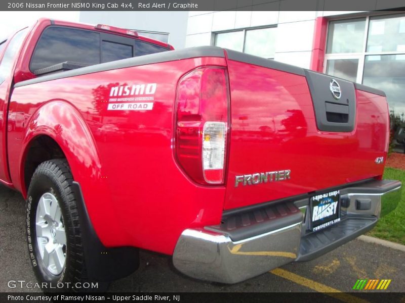 Red Alert / Graphite 2006 Nissan Frontier NISMO King Cab 4x4