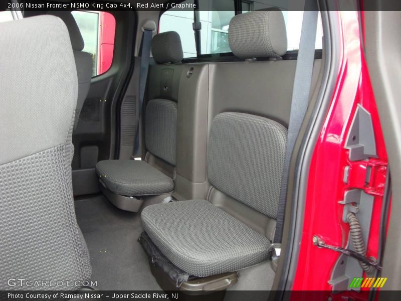 Red Alert / Graphite 2006 Nissan Frontier NISMO King Cab 4x4