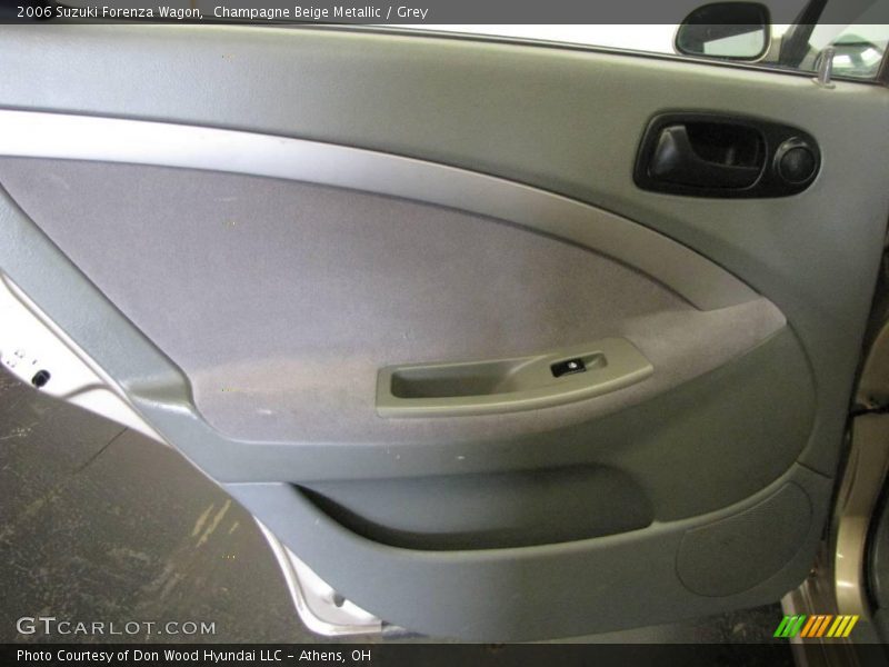Champagne Beige Metallic / Grey 2006 Suzuki Forenza Wagon