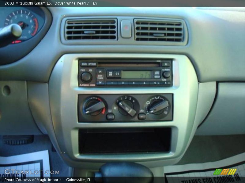 Dover White Pearl / Tan 2003 Mitsubishi Galant ES
