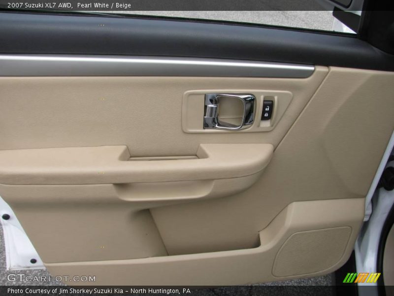 Pearl White / Beige 2007 Suzuki XL7 AWD