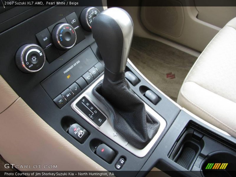 Pearl White / Beige 2007 Suzuki XL7 AWD