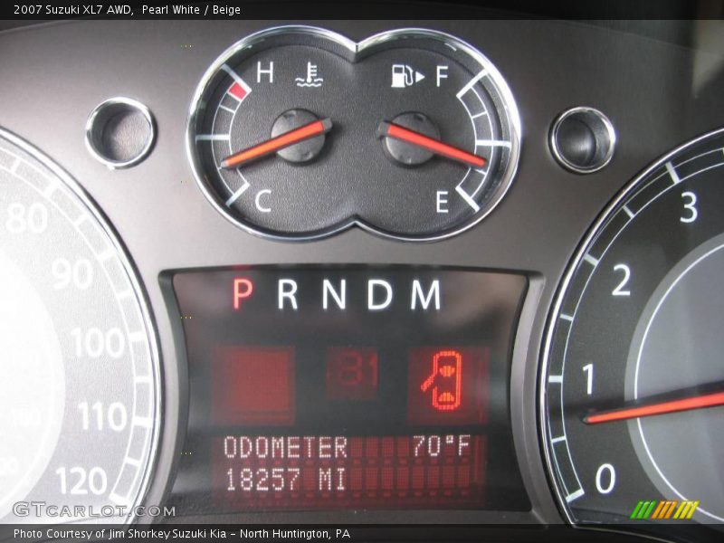 Pearl White / Beige 2007 Suzuki XL7 AWD