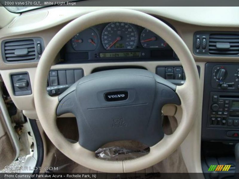 White / Light Beige 2000 Volvo S70 GLT
