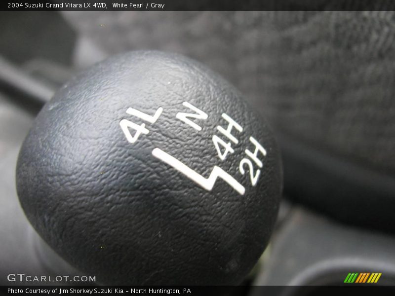 White Pearl / Gray 2004 Suzuki Grand Vitara LX 4WD