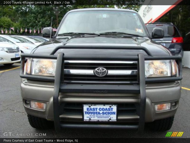 Black / Oak 2000 Toyota 4Runner Limited 4x4