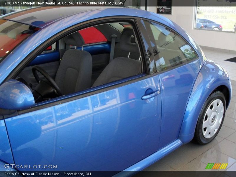 Techno Blue Metallic / Grey 2000 Volkswagen New Beetle GL Coupe