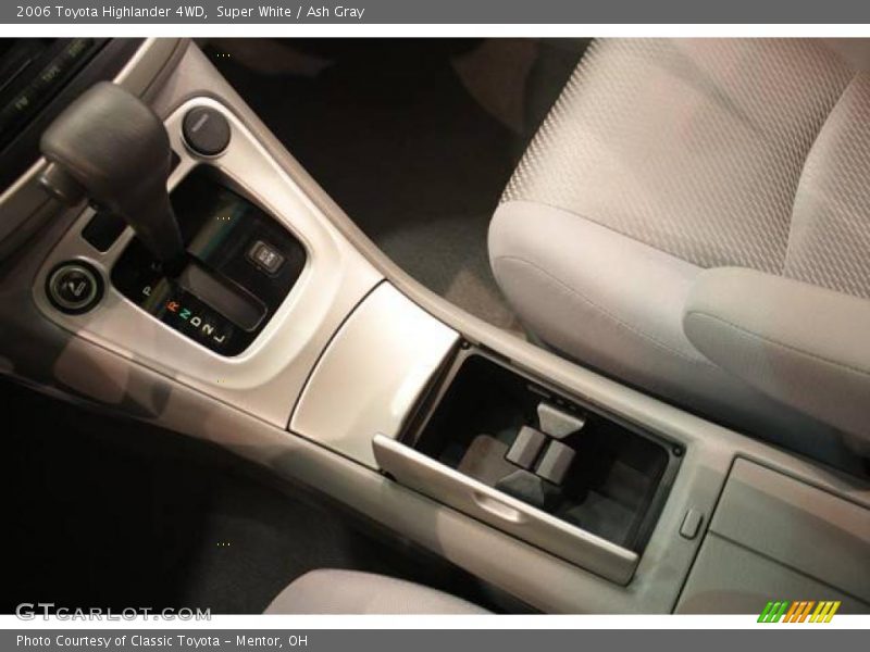 Super White / Ash Gray 2006 Toyota Highlander 4WD
