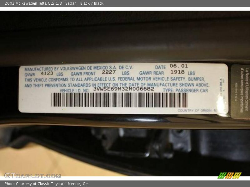 Black / Black 2002 Volkswagen Jetta GLS 1.8T Sedan