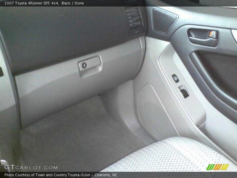 Black / Stone 2007 Toyota 4Runner SR5 4x4