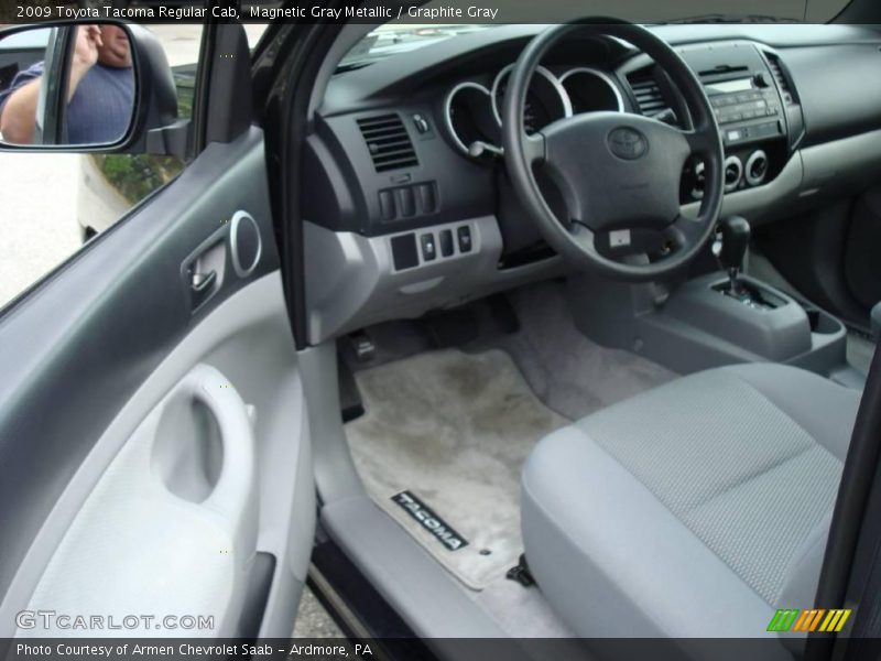 Magnetic Gray Metallic / Graphite Gray 2009 Toyota Tacoma Regular Cab